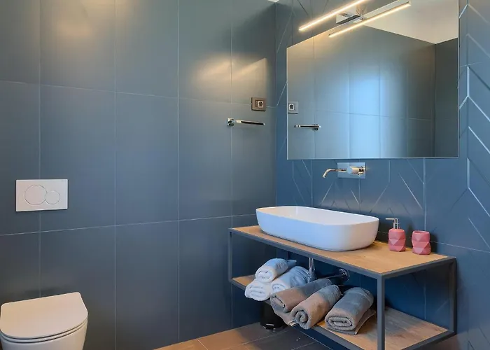 Sabina Vikendica Porec