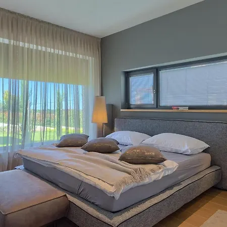 Sabina Holiday home *